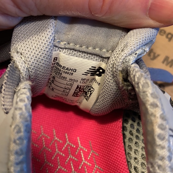 New Balance women’s VAZEE running shoes 👟 7.5. - Picture 6 of 8